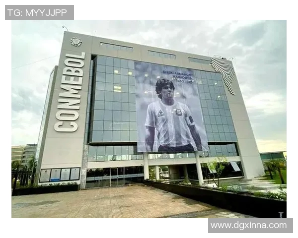 穿越34号球场的传奇足球明星与梦想的追逐之旅