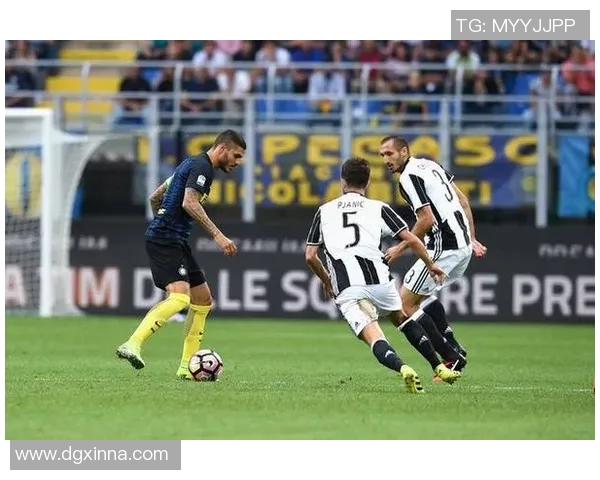 足球明星塔库塔的辉煌历程与场上风采揭秘