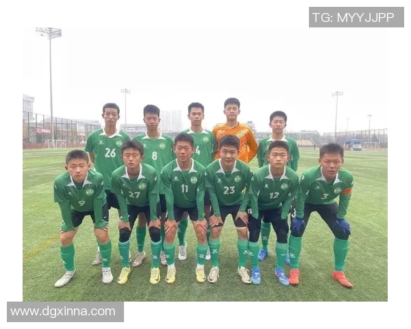 重庆足球队以78分领跑挑战赛积分榜展现强劲实力和夺冠希望